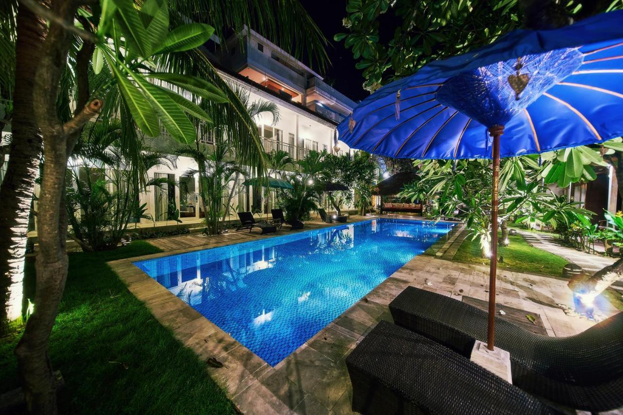 Easy Surf Camp Hotel Kuta  Luaran gambar