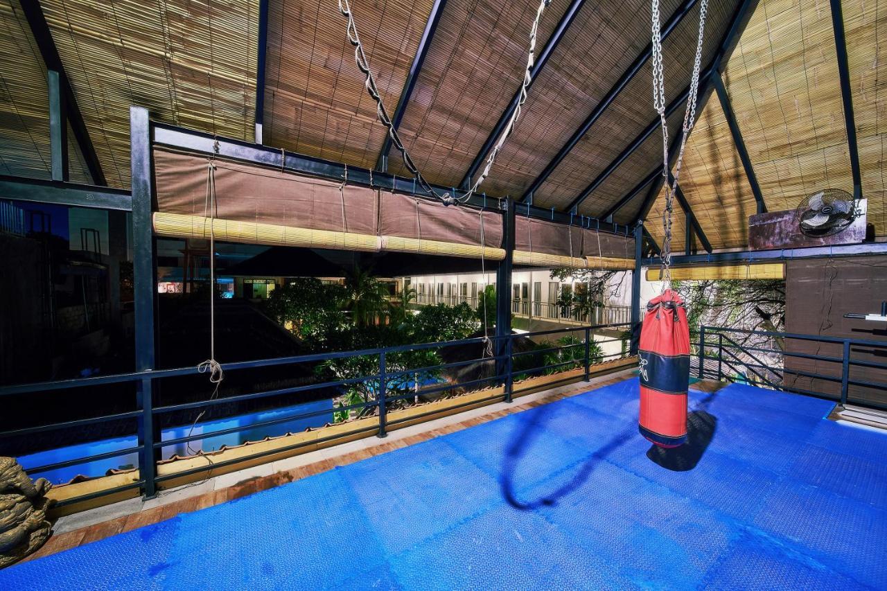 Easy Surf Camp Hotel Kuta  Luaran gambar