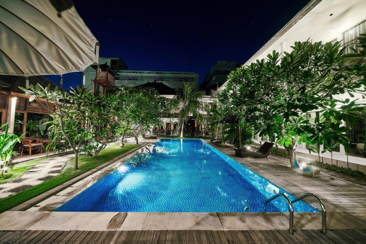 Easy Surf Camp Hotel Kuta  Luaran gambar