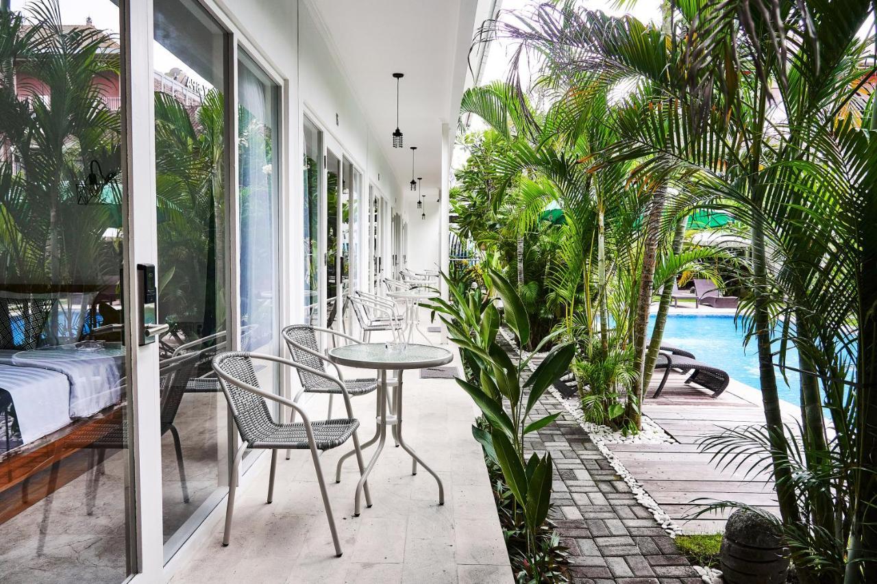 Easy Surf Camp Hotel Kuta  Luaran gambar