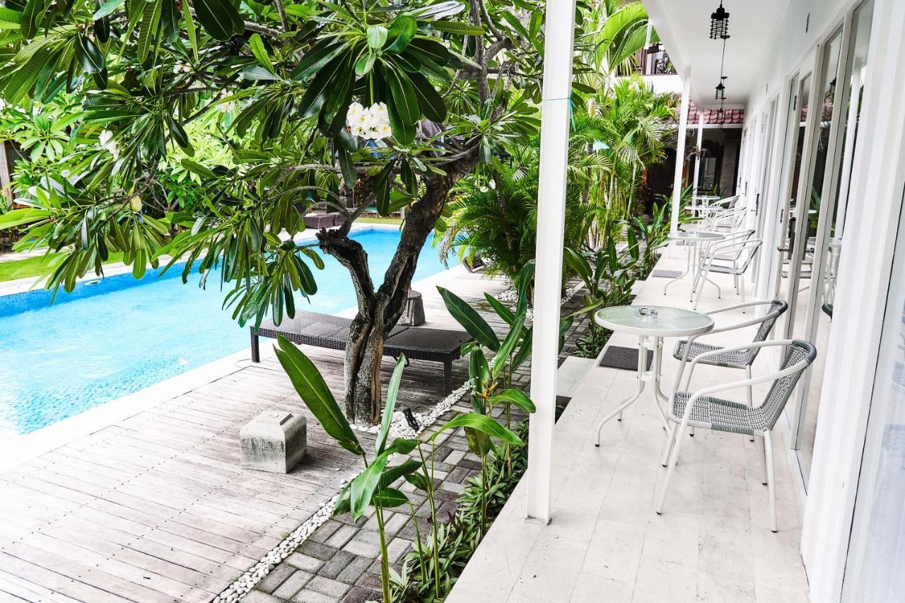 Easy Surf Camp Hotel Kuta  Luaran gambar