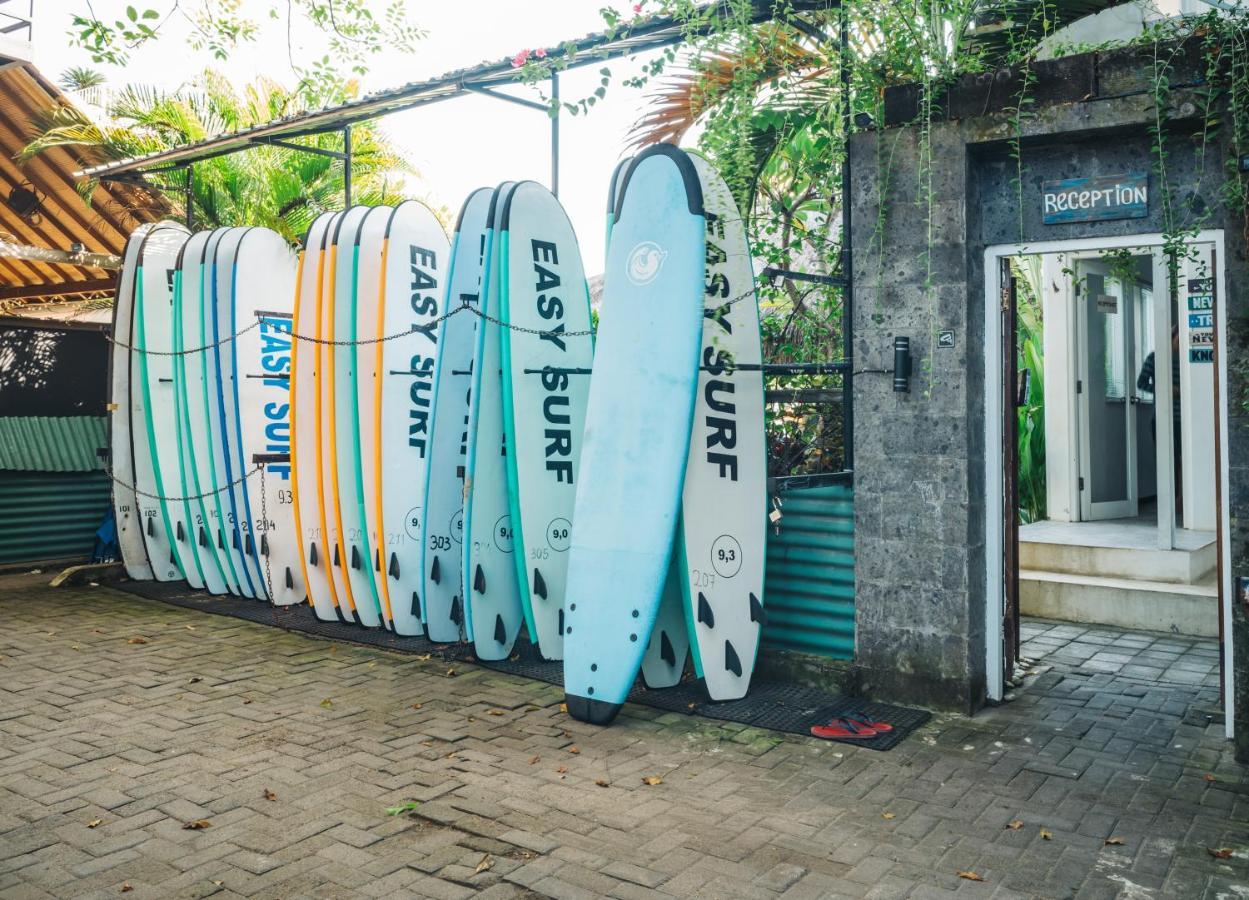 Easy Surf Camp Hotel Kuta  Luaran gambar