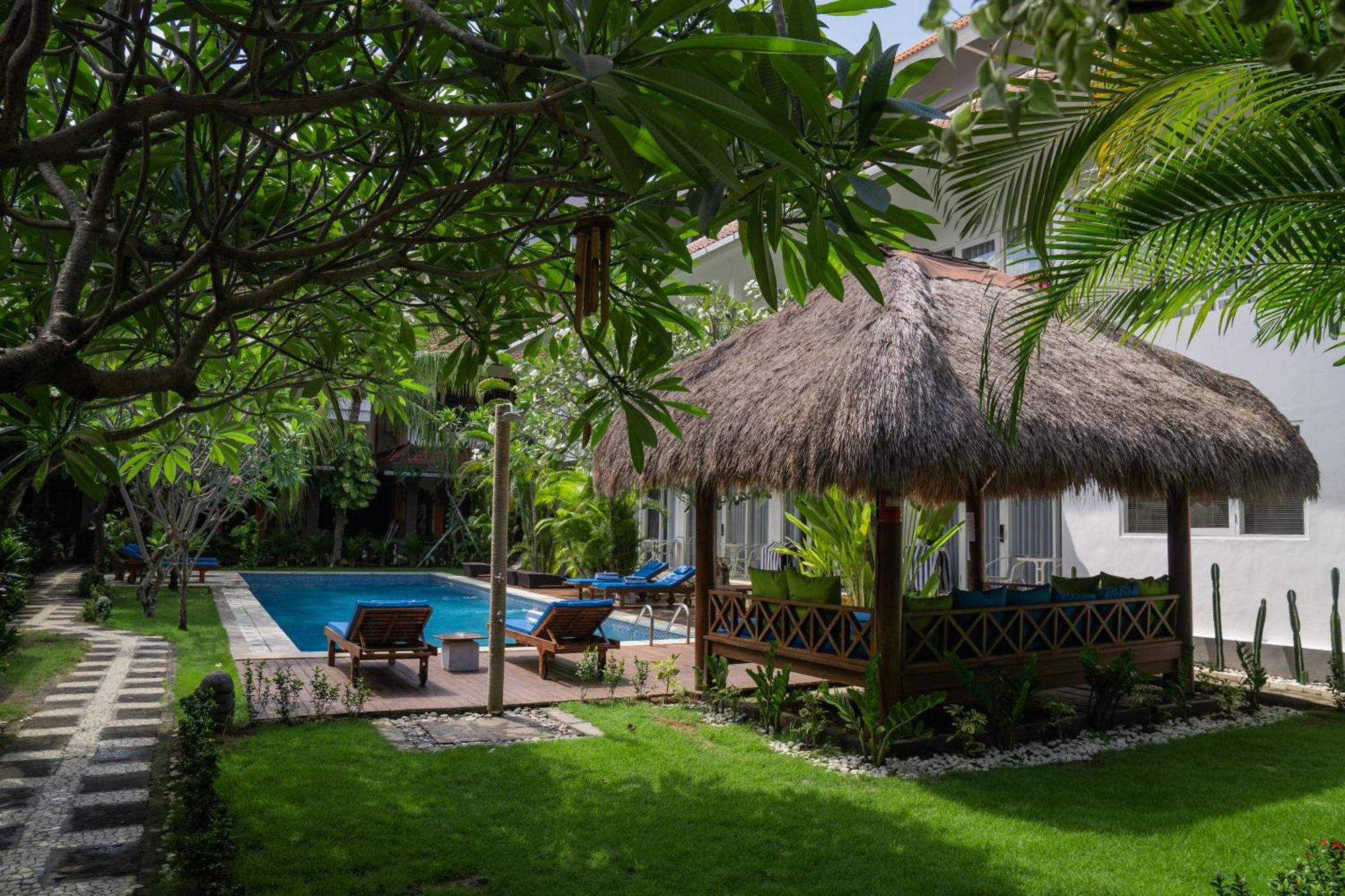 Easy Surf Camp Hotel Kuta  Luaran gambar